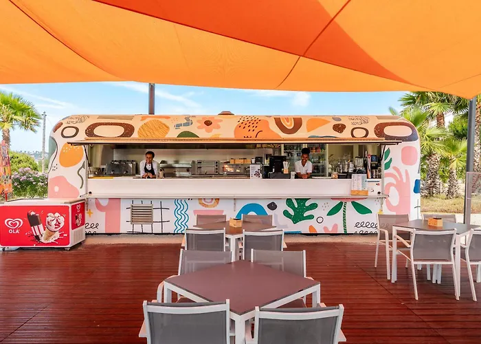 Regency Salgados & SpaSpa Hotel